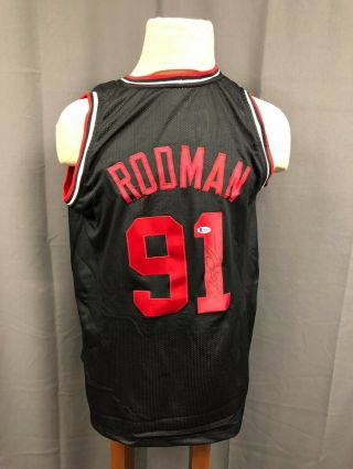 Dennis Rodman 91 Signed Bulls Jersey Auto Sz Xl Beckett Bas Witnessed