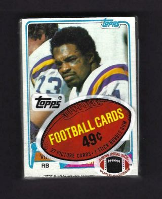 1981 Topps Football Cello Pack Of 27 Cards - Possible Montana?