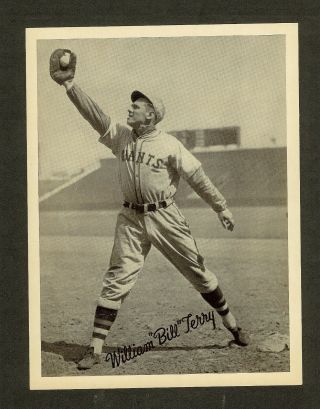 1936 R311 William " Bill " Terry Glossy Finish Baseball Card National Chicle