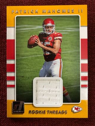 2017 Panini Donruss Patrick Mahomes Rookie Threads Jersey Patch Rc