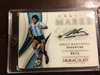 2018 - 19 Immaculate Soccer Diego Maradona Modern Marks Auto 