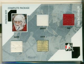 2005 - 06 Itg Between The Pipes Complete Package 1 Of 10 Patrick Roy Jersey Stick