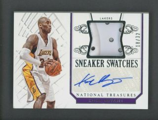 2014 - 15 National Treasures Sneaker Swatch Kobe Bryant Shoe Patch Auto /32