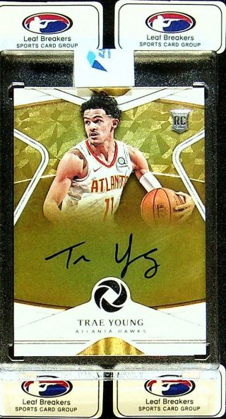 2018 - 19 Opulence Basketball Trae Young Rookie Auto 93/99 Rc Hawks [mj]