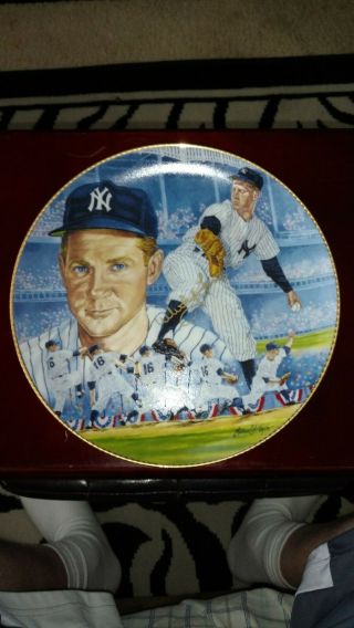 Whitey Ford Autographed 1990 Collectors Art 10 Inch Plate Gartlan 443