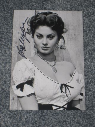 Actress Sophia Loren Signed 4x6 Sexy Photo Autograph 1