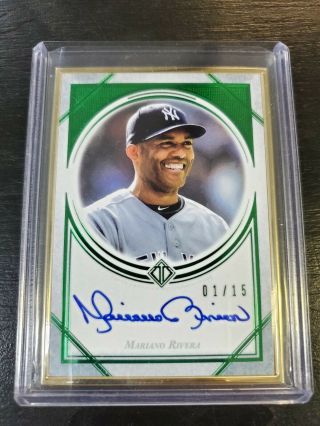 2018 Topps Transcendent Mariano Rivera Gold Framed On Card Auto 1/15 - Green