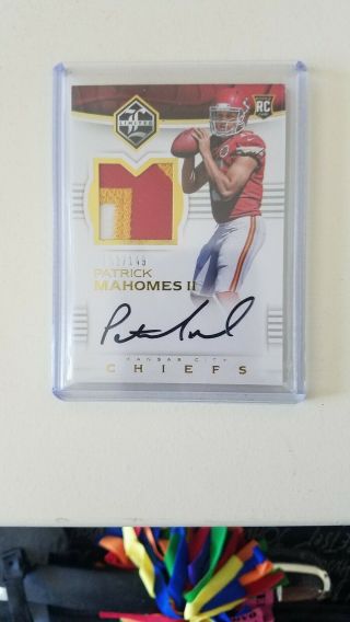 Patrick Mahomes Autograph 2017 Limited Player Worn Patch 132/149