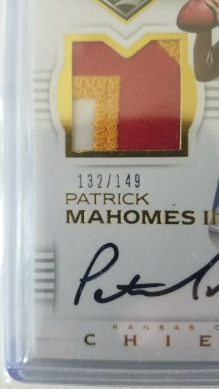 Patrick Mahomes Autograph 2017 Limited Player Worn Patch 132/149 3