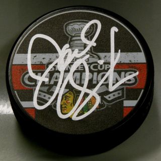 Joel Quenneville Signed Chicago Blackhawks 2010 Stanley Cup Champs Puck 1006043