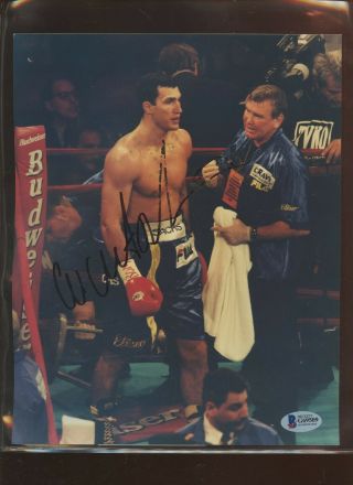 Wladimir Klitschko Boxer Autographed 8 X 10 Photo Beckett Cert