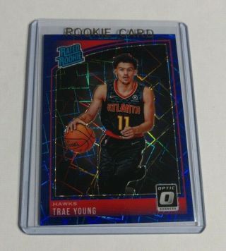 R13,  804 - Trae Young - 2018/19 Donruss Optic - Rated Rookie - Blue Velocity -