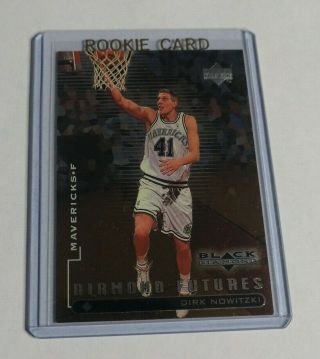 R13,  832 - Dirk Nowitzki - 1998/99 Black Diamond - Rookie Card - 92 - Mavericks