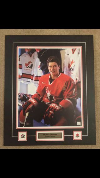 Sidney Crosby 16x20 Team Canada Signed Photo.  Frameworth.  Pittsburgh Penguins