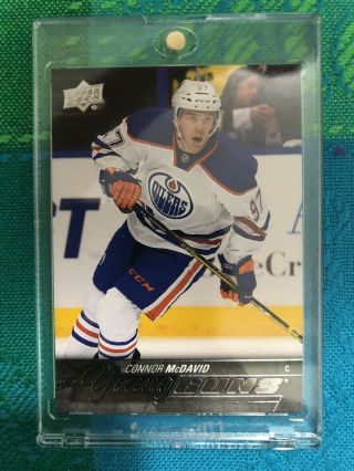 2015 - 16 Ud Connor Mcdavid Young Guns Rc Edmonton Oilers