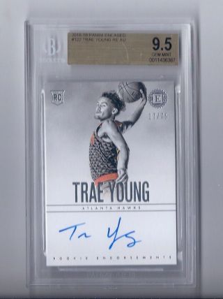 18/19 Panini Encased Basketball Trae Young 9.  5/10 On Card Auto 17/75 Rc