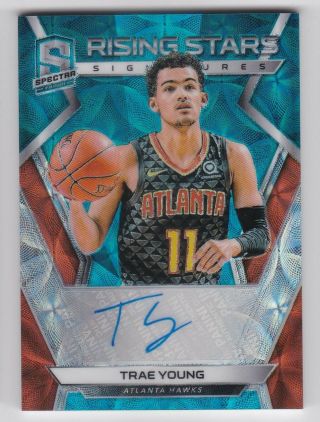 18 - 19 Panini Spectra Trae Young Rookie Rising Stars Auto Neon Blue 49/60 Hawks