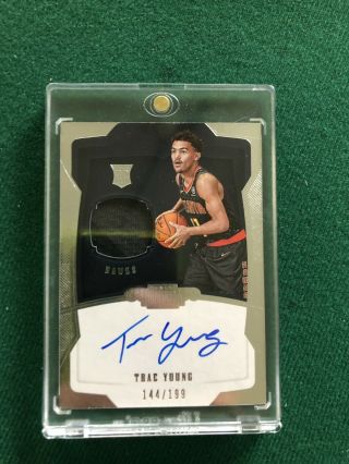 Trae Young Rookie Patch Auto 2018 Panini Dominion 144/199