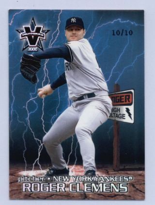 Roger Clemens Yankees 2000 Pacific Vanguard High Voltage Silver 25 10/10