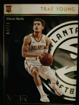 2018 - 19 Panini Noir Trae Young Rc /10 Rookie