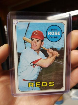 1969 Topps Pete Rose Cincinnati Reds 120 Baseball Card.