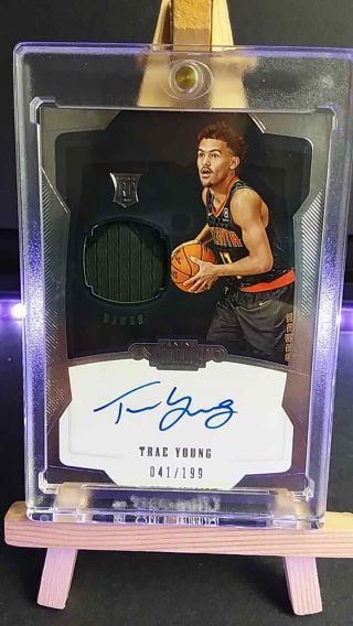 2018 - 19 Panini Dominion 180 Trae Young Rookie Patch Auto Rpa 041/199 Hawks
