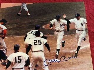 Mickey Mantle Hand Signed Photo 8x10 .  Certified