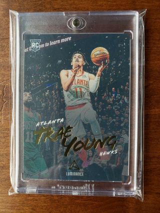 2018 - 19 Chronicles Trae Young Luminance Gold Rc 7/10