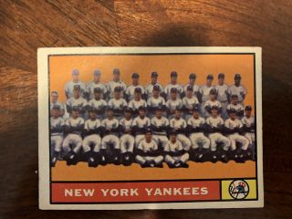 1961 Topps York Yankees Team 228 Baseball Card Mickey Mantle
