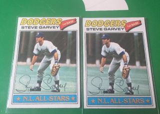 (2) 1977 Topps Steve Garvey 400 Los Angeles Dodgers Baseball Cards