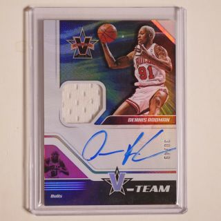 18/19 Chronicles Basketball Dennis Rodman Auto On Card Relic Sp 30/49 Vanguard