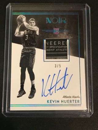 Kevin Huerter 2018 - 19 Panini Noir Rookie Jersey Auto /5
