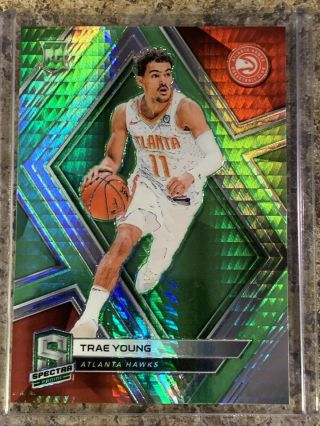 Trae Young 2018 - 19 Panini Spectra Neon Green Prizm Rookie Card ’d /49