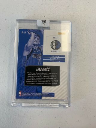 Luka Doncic Uncirculated Encased Rookie 2018 - 19 panini absolute basketball 2