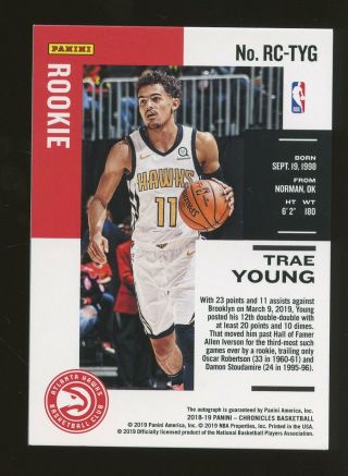 2018 - 19 Panini Chronicles Blue Trae Young Hawks RC Rookie AUTO 3/49 2