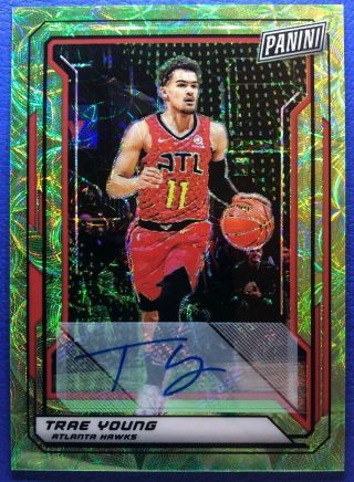 Trae Young 2018 - 19 Panini National Vip Prizm Gold Rc Rookie Auto 1/10 Green 1/1