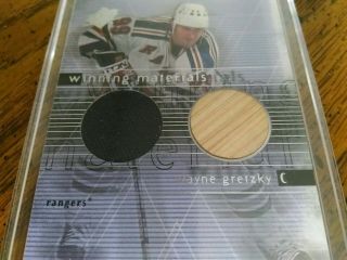 Wayne Gretzky 2000 Upper Deck SPX Winning Materials Game Jersey/Stick. 4