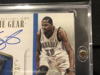 14 - 15 Kevin Durant National Treasures NBA Game Gear Patch Auto 3/10 Game 4