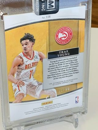 2018 - 19 Opulence Trae Young Rookie Autographs RC /99 On Card Auto Hawks Rookie 6