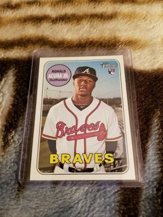 2018 Topps Heritage Ronald Acuna Rookie (hot)