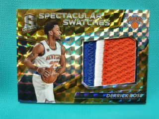 2016 - 17 Spectra Derrick Rose 4/10 Gold Prizm Jumbo Patch Spectacular Swatches F8