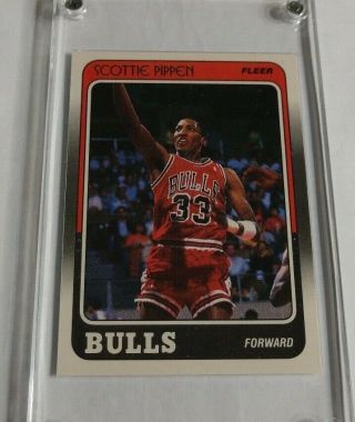 R12,  863 - Scottie Pippen - 1988/89 Fleer - Rookie Card - 20 - Bulls -