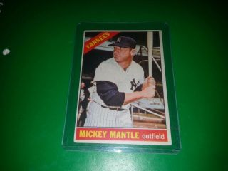 1966 Topps 50 Mickey Mantle Yankees Baseball Card