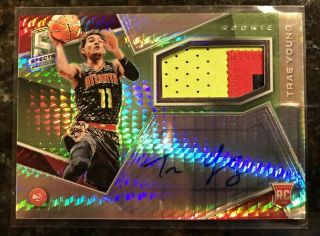 2018 - 19 Panini Spectra Trae Young 3 Color Rpa On Card Auto Neon Green /49