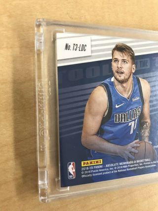 2018 - 19 Absolute Memorabilia Luka Doncic Auto Rookie Tools Of The Trade RC /149 4