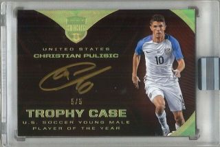 2018 Panini Eminence Soccer Trophy Case Gold Auto Christian Pulisic 5/5