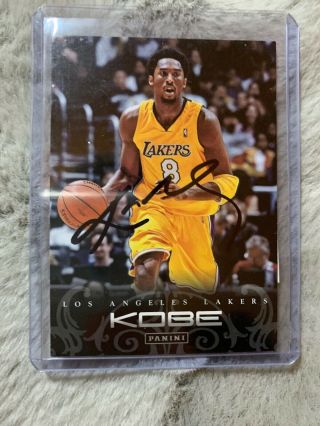 2012 Kobe Bryant Autographed Basketball Card With Panini 45