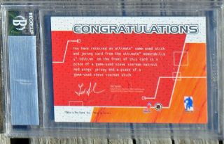 2003 ITG Steve Yzerman Game - Stick/ Jersey Ultimate Memorabilia Hockey Card 2
