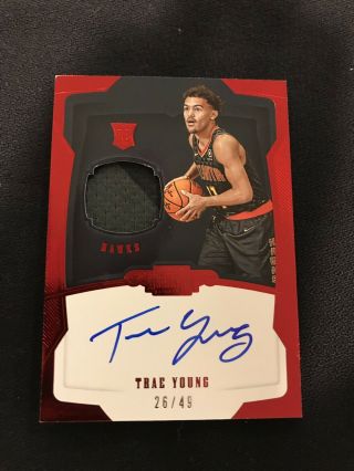 2018 - 19 Trae Young Panini Dominion Red Patch Auto Rookie Hawks 26/49
