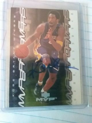 2001 Upper Deck Kobe Bryant Signed Card P1